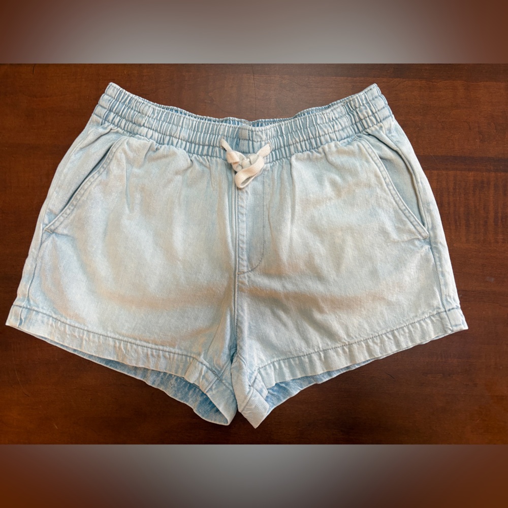 GAP Light Blue Jean Shorts ladies size medium